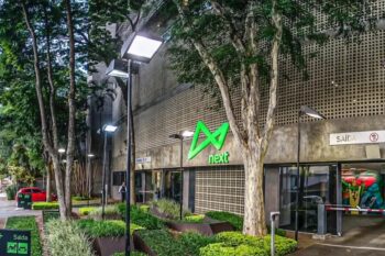 Navegando pelo Futuro Financeiro com o Banco Next