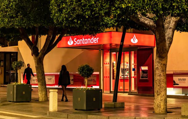 Transformação Digital no Banco Santander: Uma Revolução na Experiência do Cliente