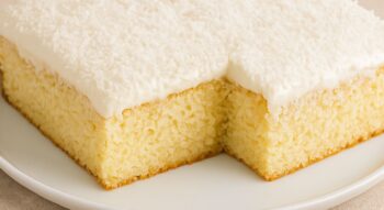 Receita de Bolo gelado Dona Benta: O Segredo do Doce Mais Fofinho e Refrescante