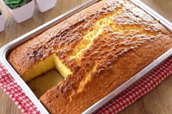 Bolo de Maizena com Fubá – Receita Atualizada, Fofinha e Irresistível