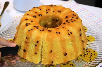 Bolo de Maracujá Fofinho e Úmido da Vovó: Receita Caseira Irresistível
